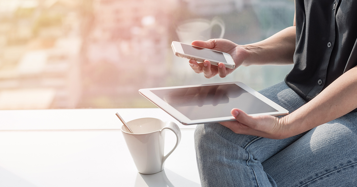 Traditional vs. Digital Advertising Choices for Small Business Marketing