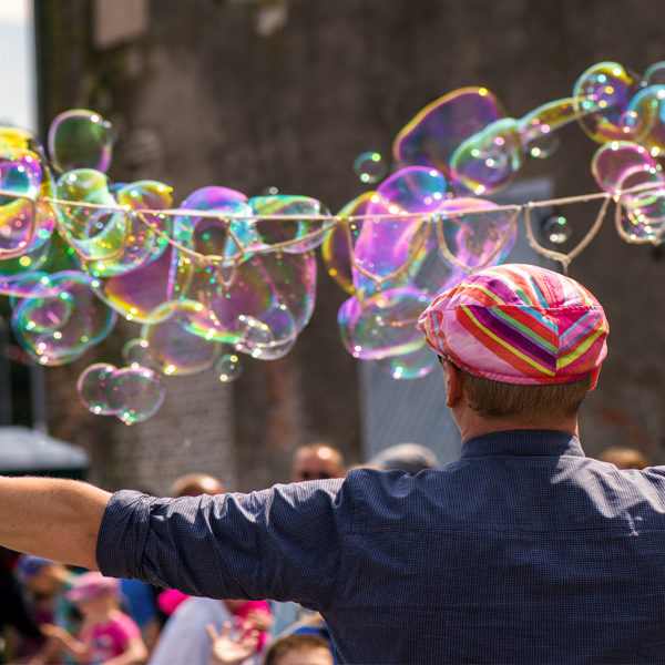 Guy-Color-Ballons Guy-Color-Ballons
