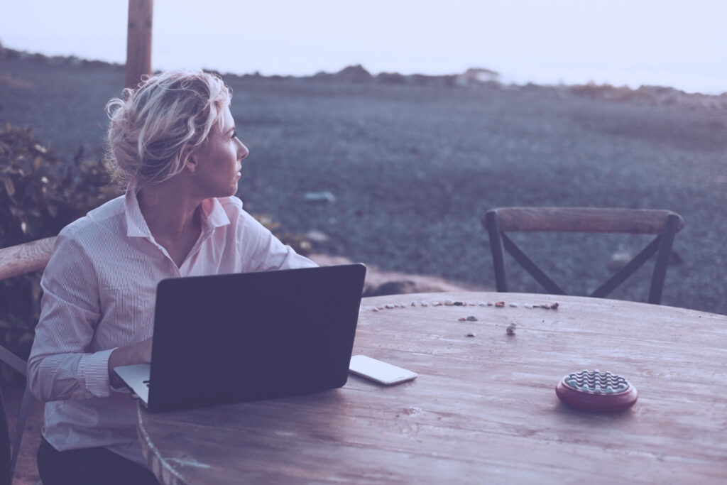 Girl-Outside-Lap-Top-Looking- Girl-Outside-Lap-Top-Looking-