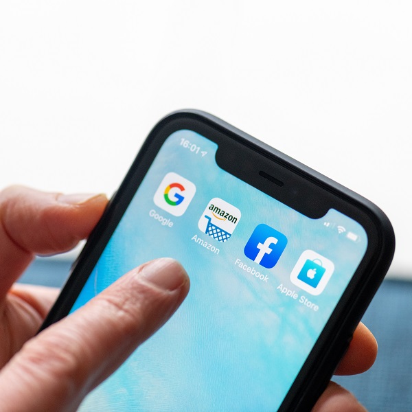 google app and amazon app